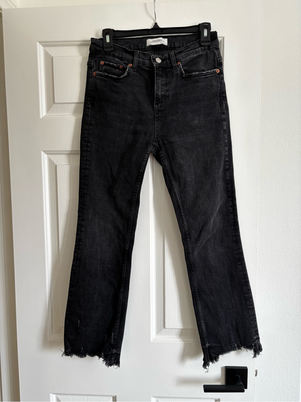 Zara Black Straight-Leg Jeans with Frayed Hem